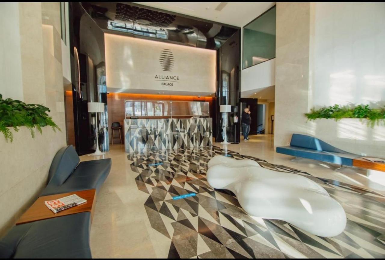 מלון Royal Panorama Courtyard באטומי מראה חיצוני תמונה